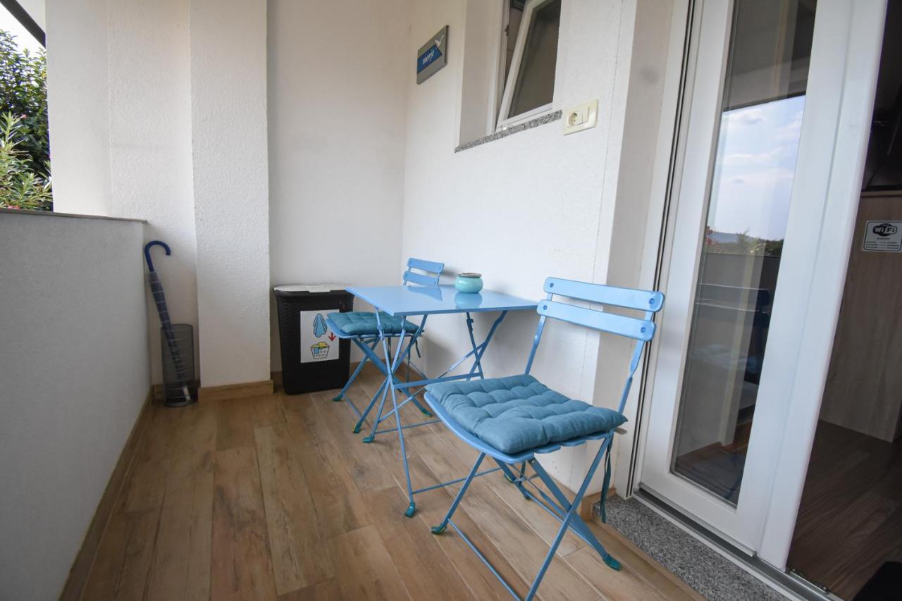 Apartmaji Sobe Zvezda Pobegi Exterior foto