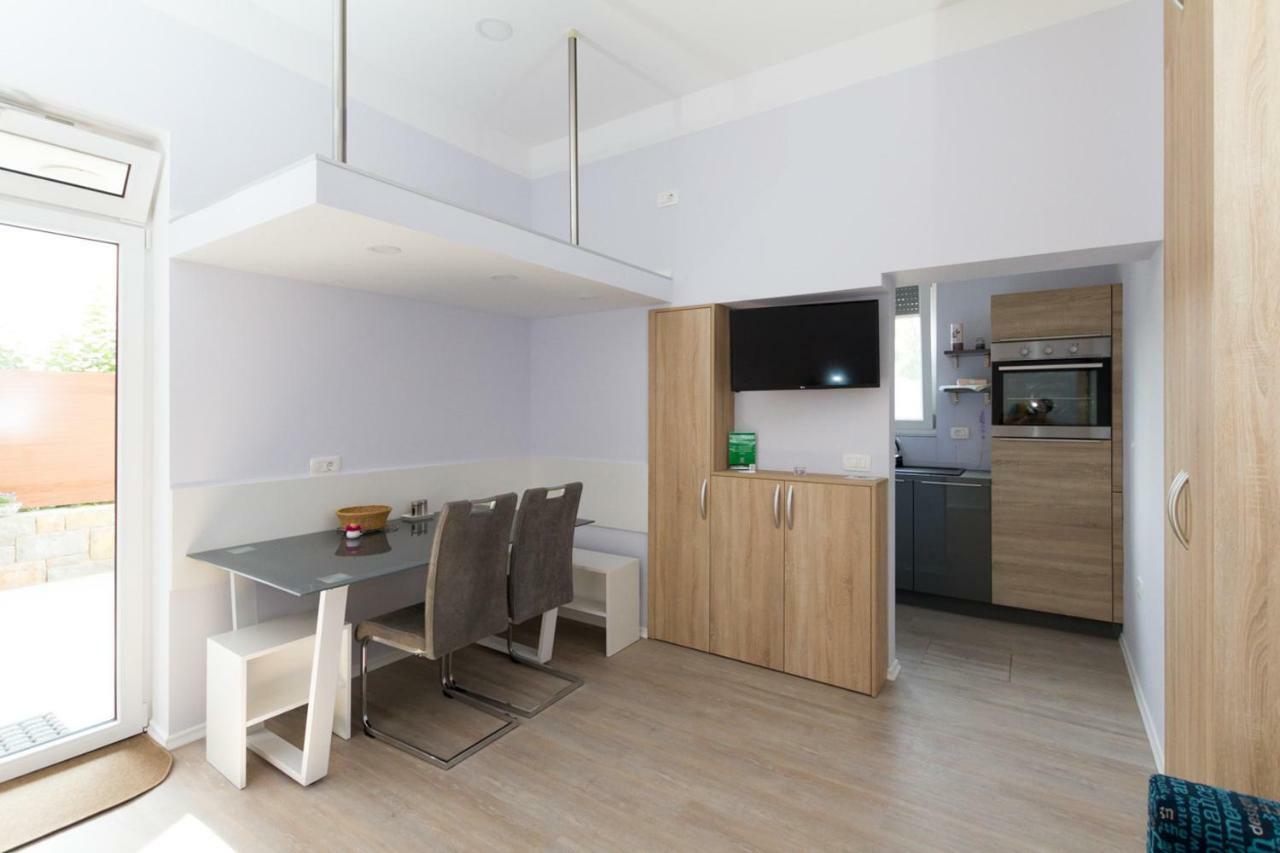 Apartmaji Sobe Zvezda Pobegi Exterior foto